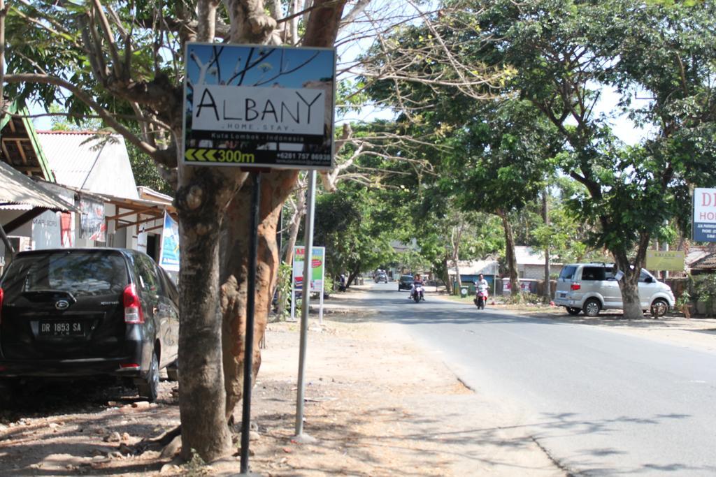 Albany Home Stay Kuta  외부 사진