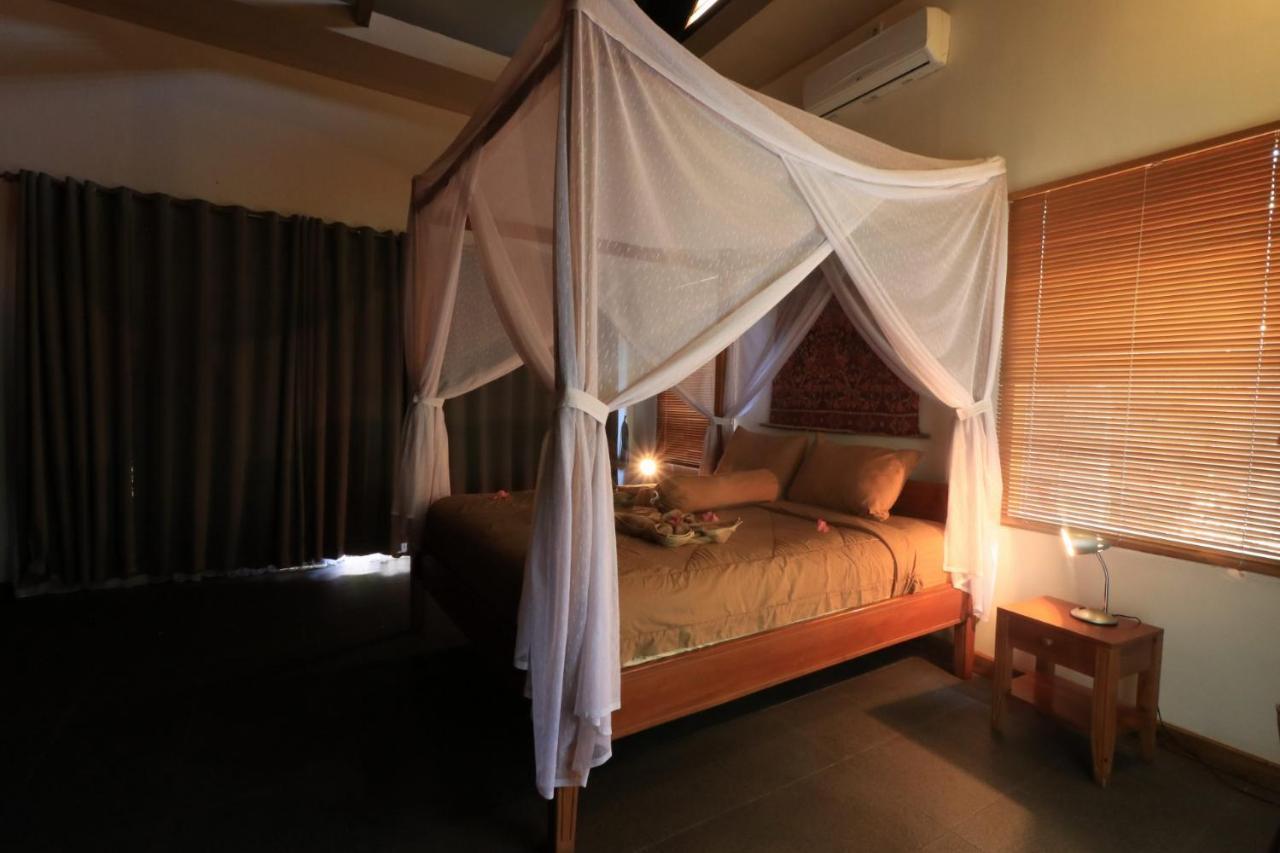 Albany Home Stay Kuta  외부 사진